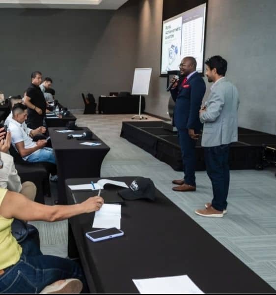 Dr Chris Manengs Image 4